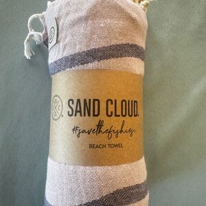 Sand Cloud Orca Purple Fish Lavender Beach Towel Turkish Organic Cotton 37"x67"